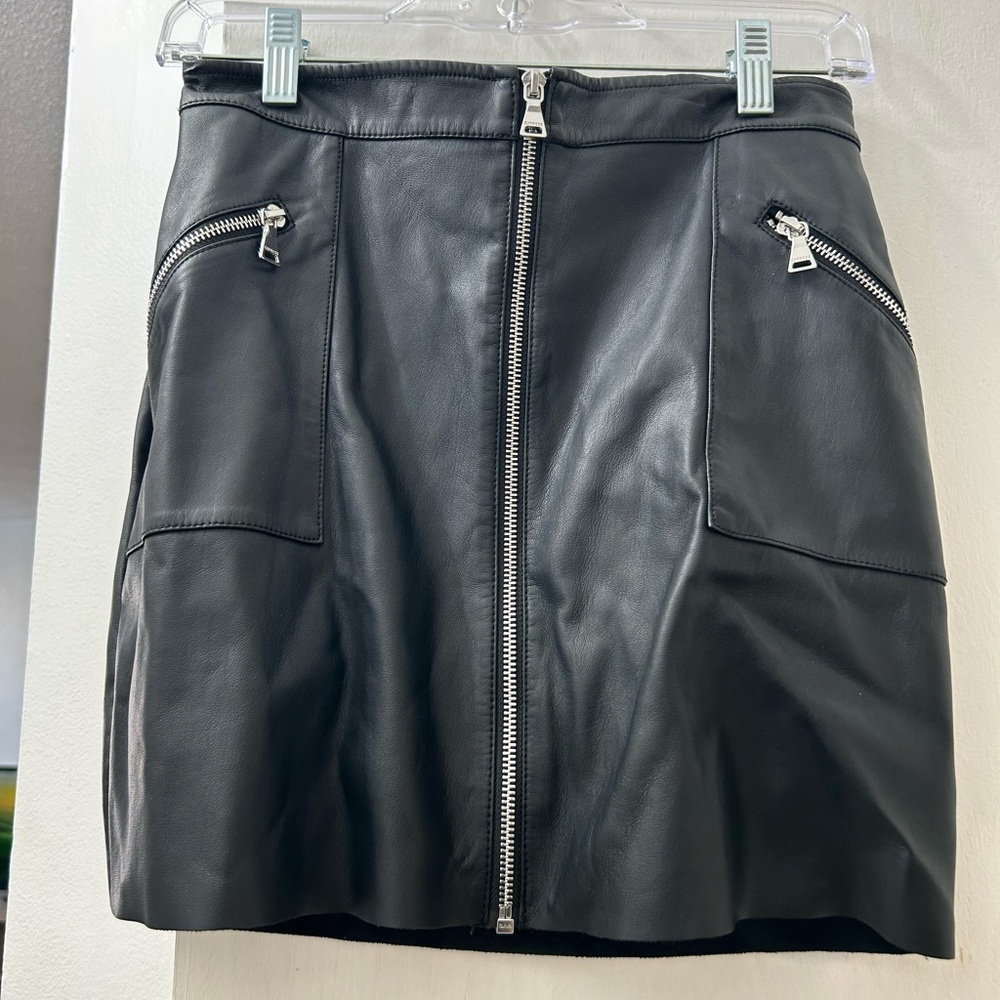 Express Black Mini Skirt with Zipper Accents